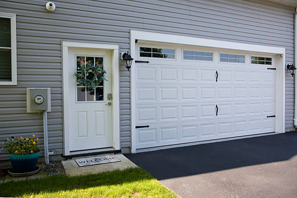 24/7 Emergency Garage Door Panel Replacement experts in St. Rose, LA